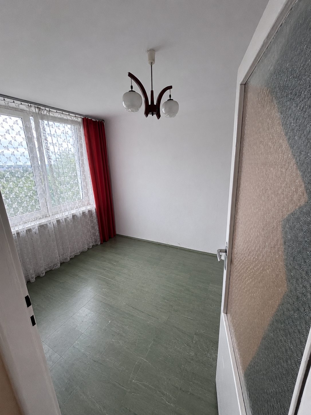 Na sprzedaż 3-pokojowe mieszkanie o powierzchni 56,60 m², położone przy al. Niepodległości 71 – Skarżysko-Kamienna – zdjęcie 4