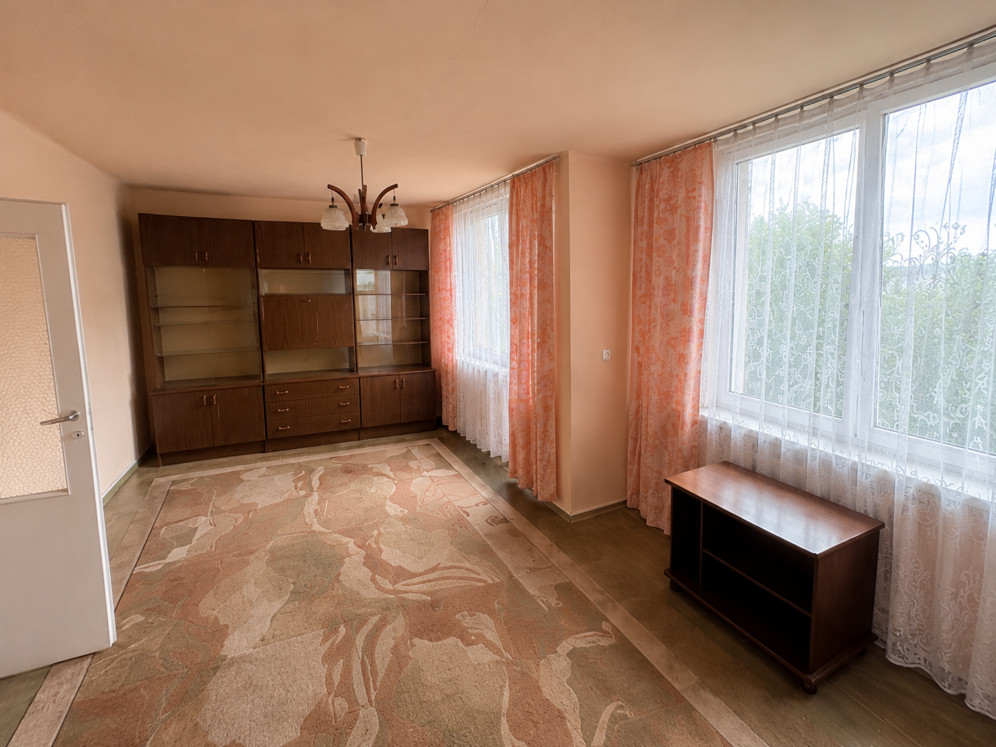 Na sprzedaż 3-pokojowe mieszkanie o powierzchni 56,60 m², położone przy al. Niepodległości 71 – Skarżysko-Kamienna – zdjęcie 2